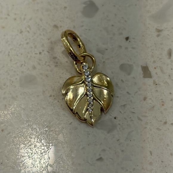 Pandora Jewelry - Pandora Gold Plated Hawaiian Leaf Pendant with CZ Crystals